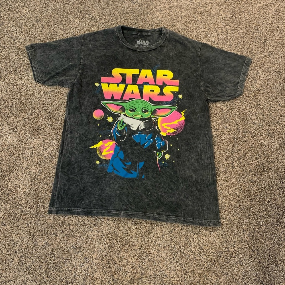 Star Wars Baby Yoda Tee (Vintage Look)